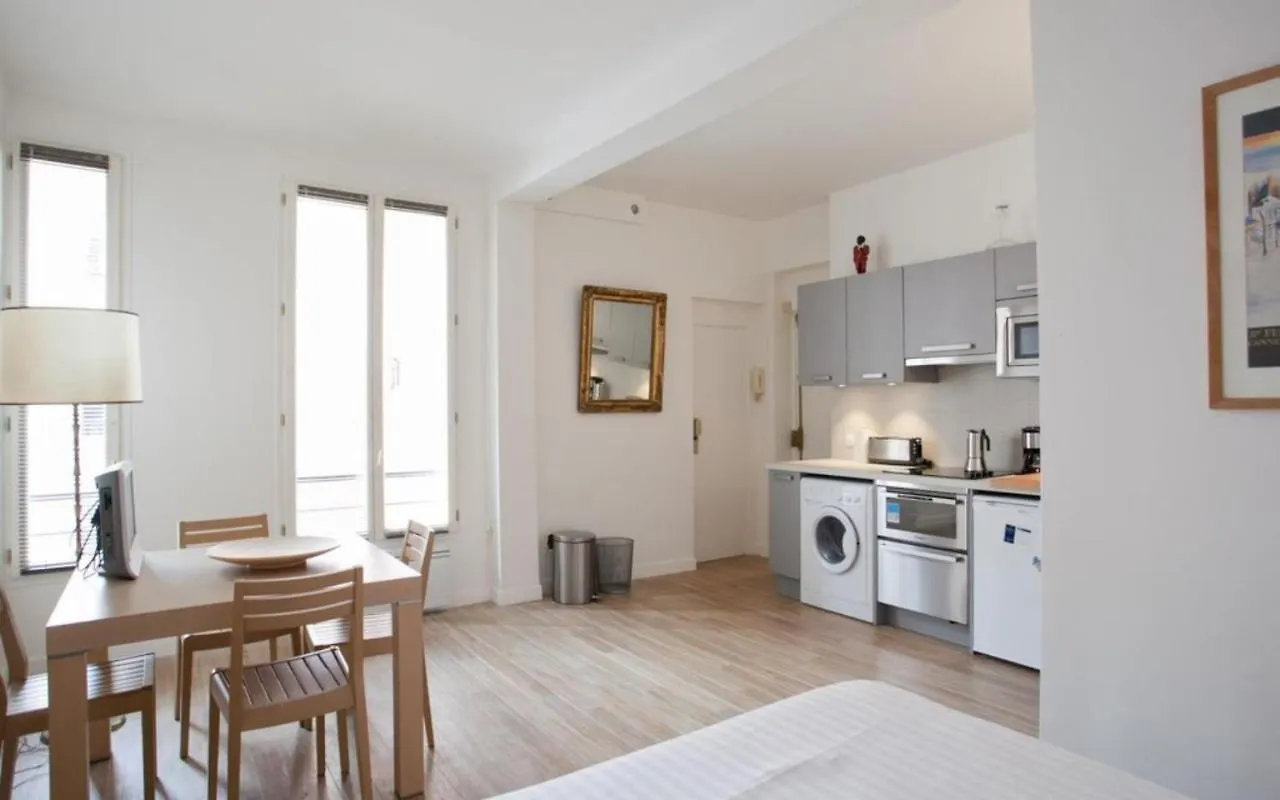 Apartment Appt Pour 2 Opera Proximite Olympia By Weekome Paris