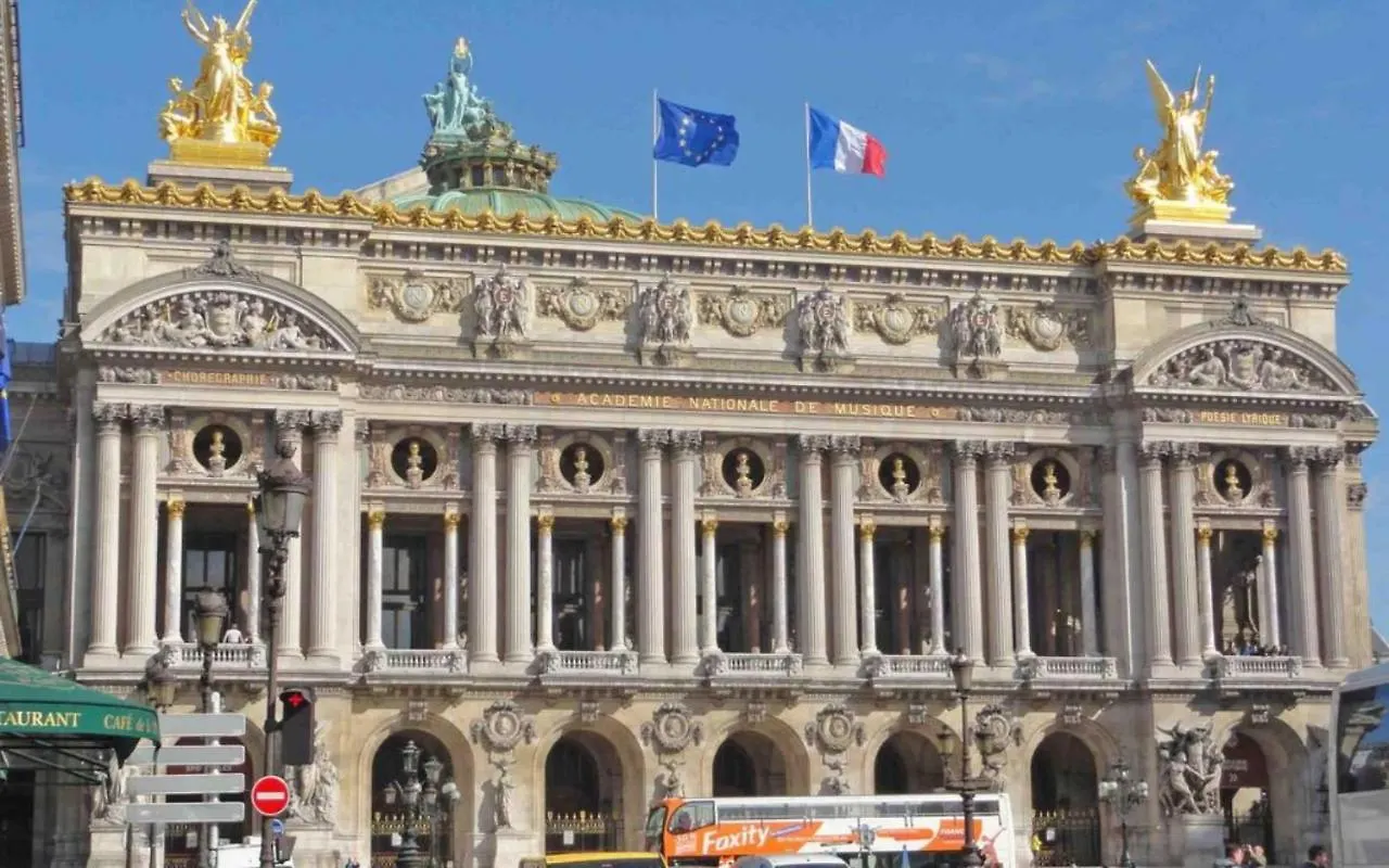 Appt Pour 2 Opera Proximite Olympia By Weekome Paris