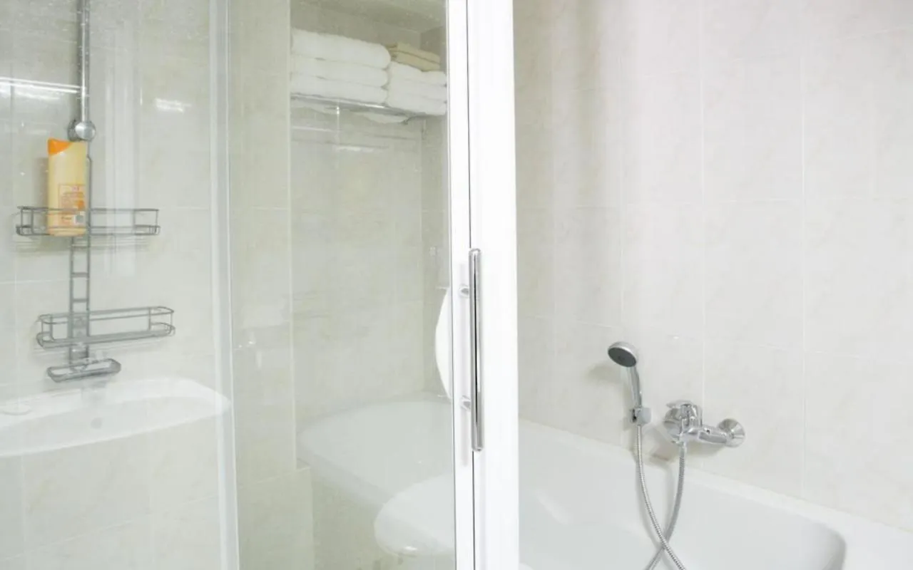 Appt Pour 2 Opera Proximite Olympia By Weekome Paris Apartment
